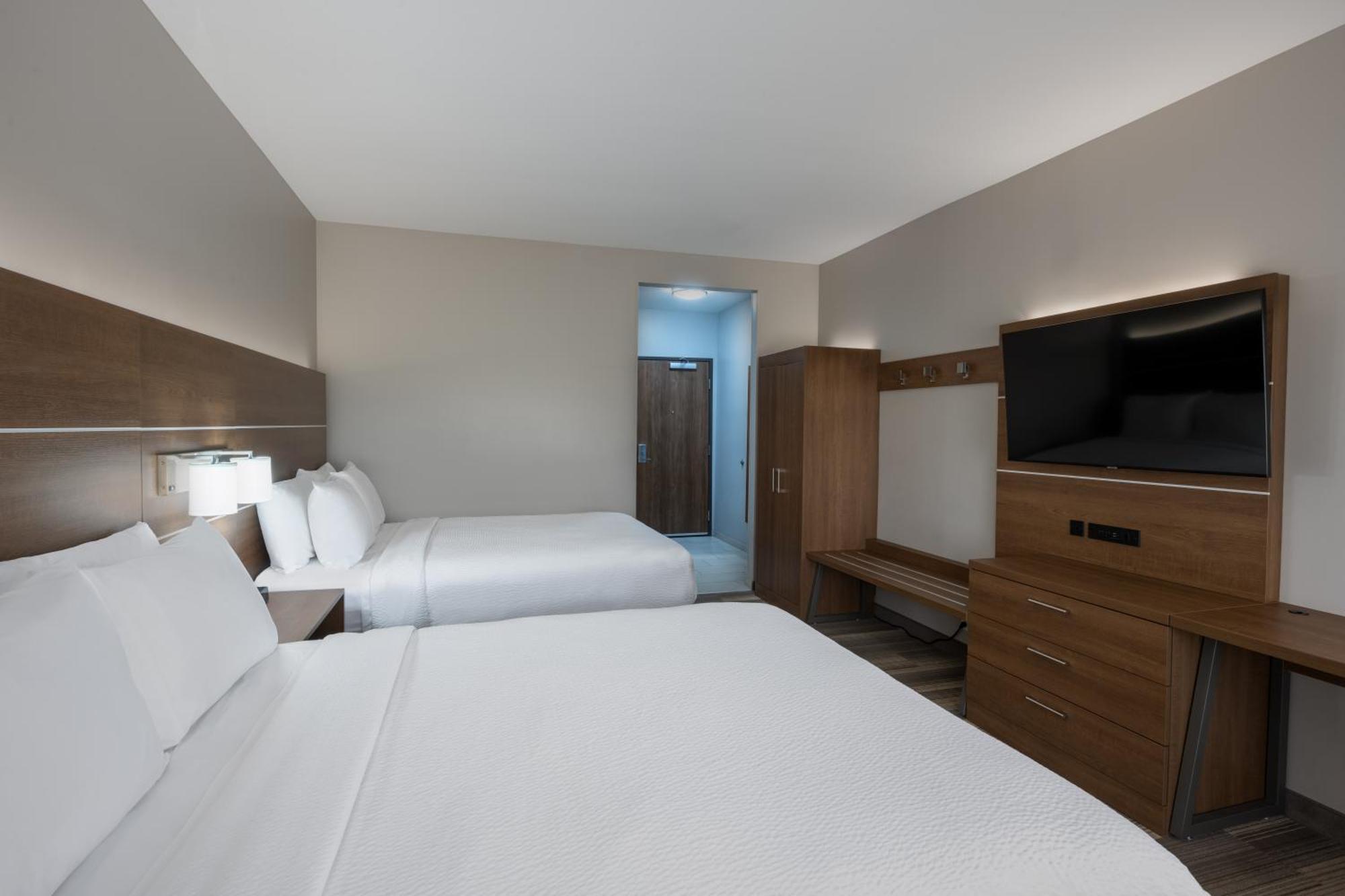 Holiday Inn Express & Suites - Gilbert - Mesa Gateway Airport Exterior photo